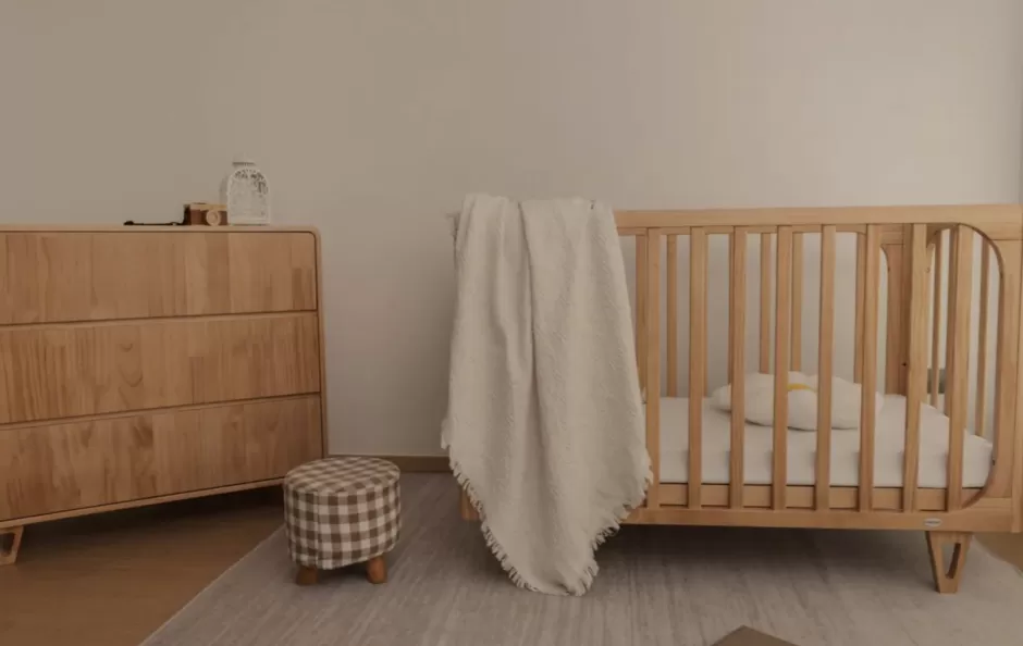 Best Baby Direct Cocoon Vibe Sandstone cot and Chest Package