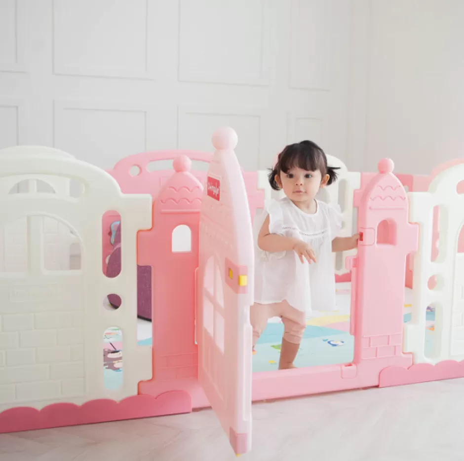 Clearance Baby Direct Dwinguler Castle Playpen for Baby - Baby Pink (EX Display)